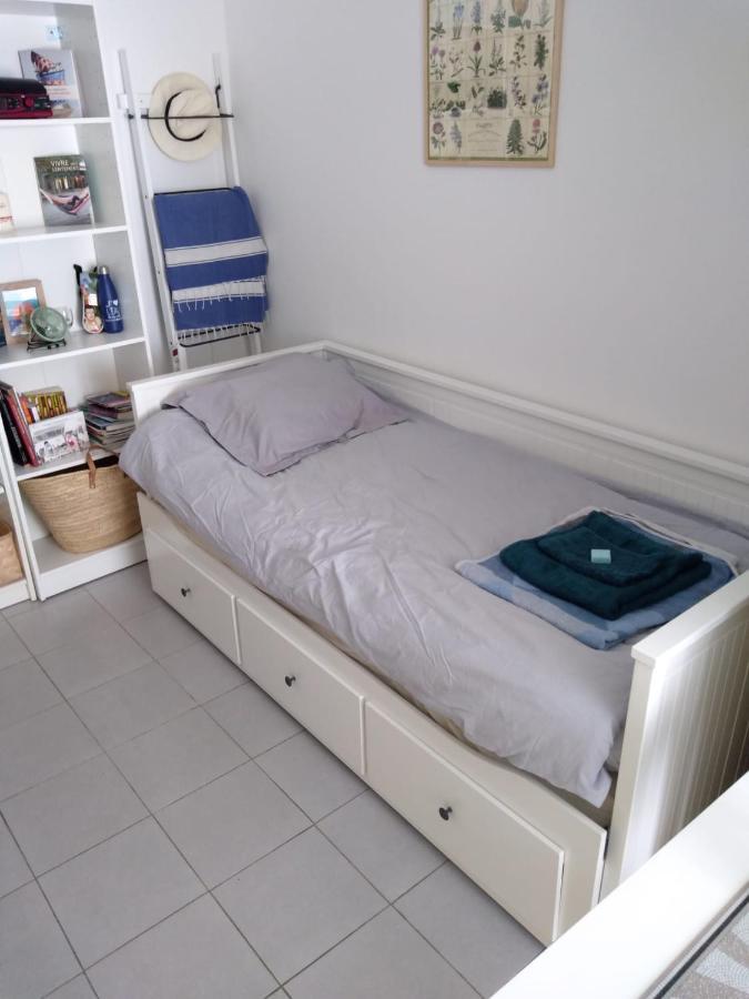 Charming Studio With Patio In The Heart Of Marseille Bagian luar foto