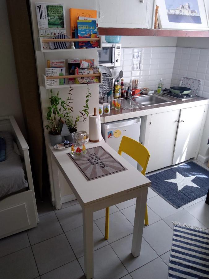 Charming Studio With Patio In The Heart Of Marseille Bagian luar foto